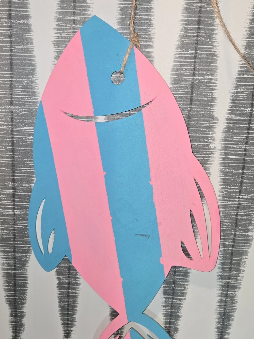 Hand Painted Colorful Wooden Fish Garland Coastal Nautical Hanging Wall Decor